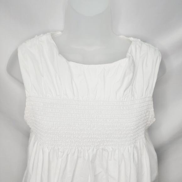 Vineyard Vines Women's White Sleeveless Smocked Top size Large Hi- Low Hem - Picture 4 of 15